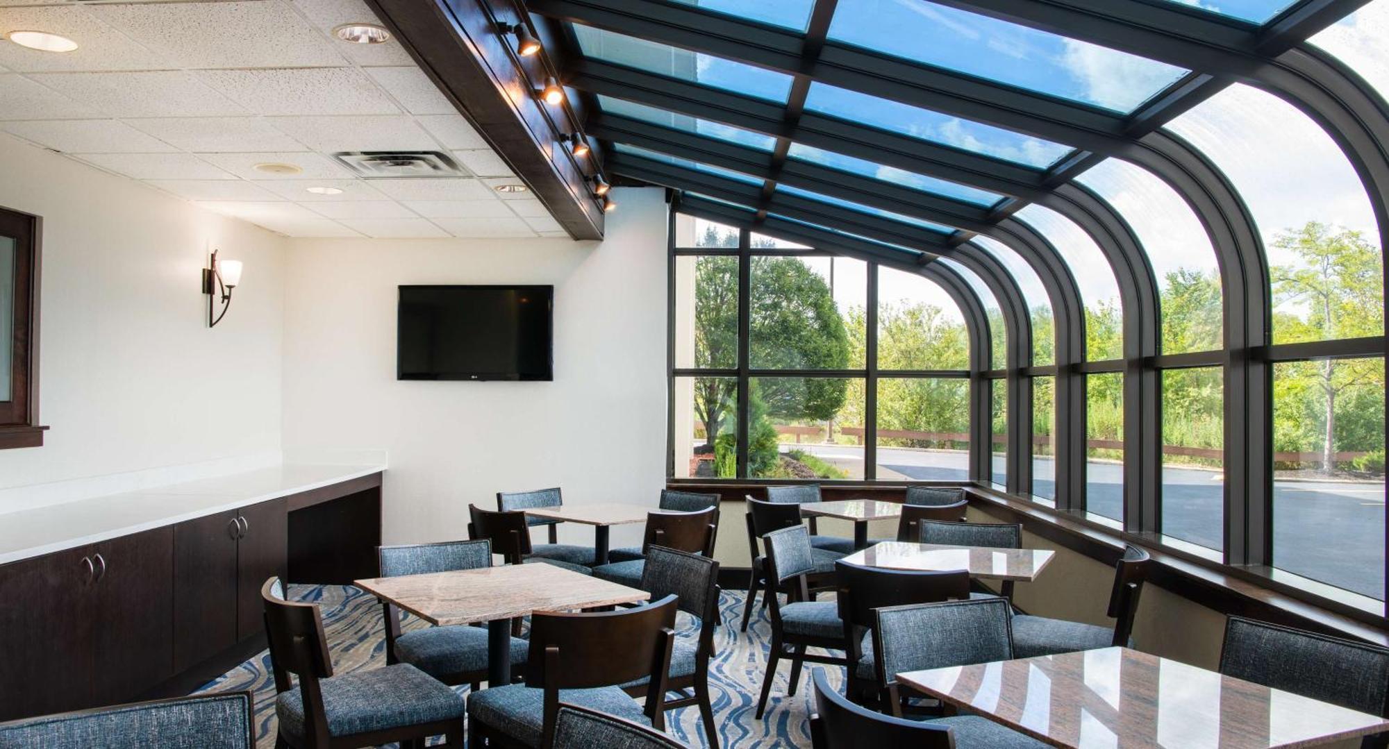 Hampton Inn Cleveland-Solon Exterior foto