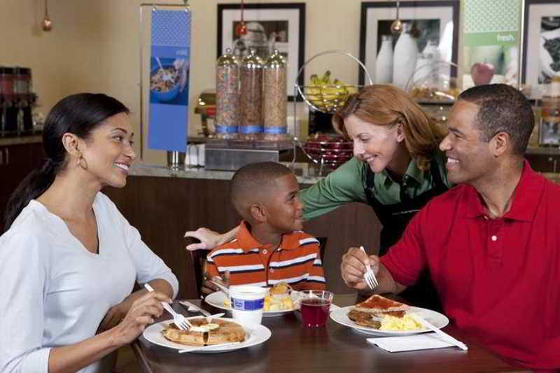 Hampton Inn Cleveland-Solon Restaurant foto